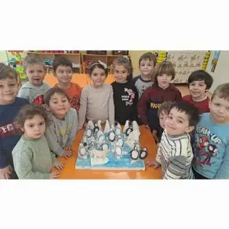 Снежна зима