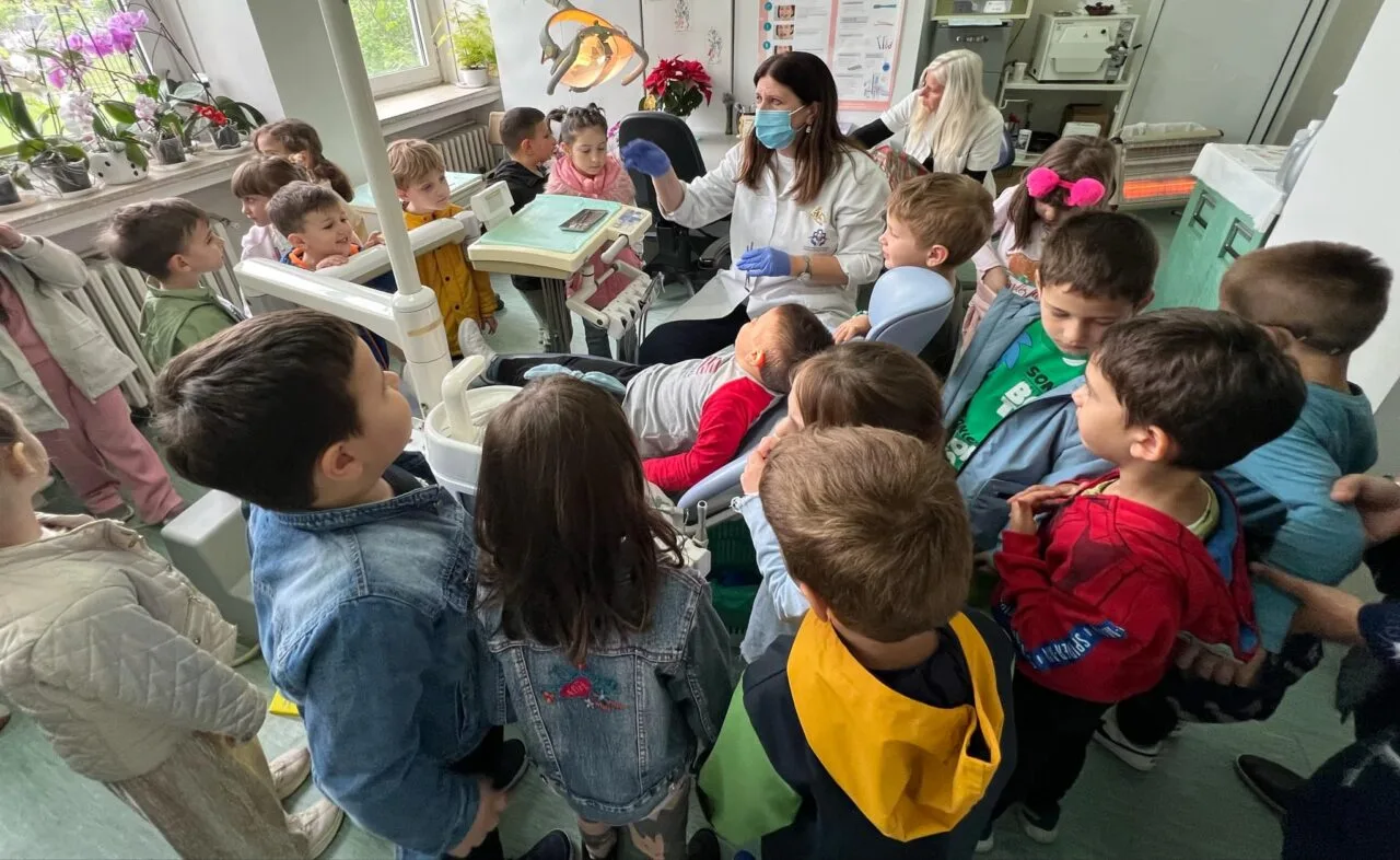Посета на поликлиника Букурешт