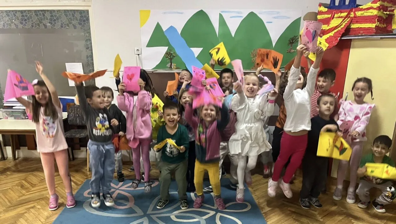 Поздрави за сите деца